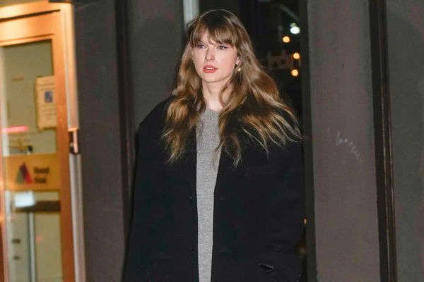 Decoding Taylor Swift's Easter Eggs: A May 26th AMA Announcement? Decoding Taylor Swift's Easter Eggs: A May 26th AMA Announcement?