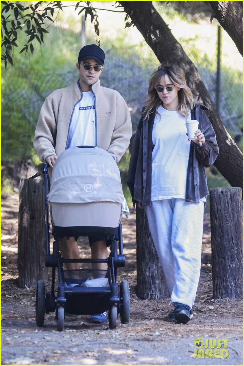 Deconstructing Suki Waterhouse's Deconstructing Suki Waterhouse's