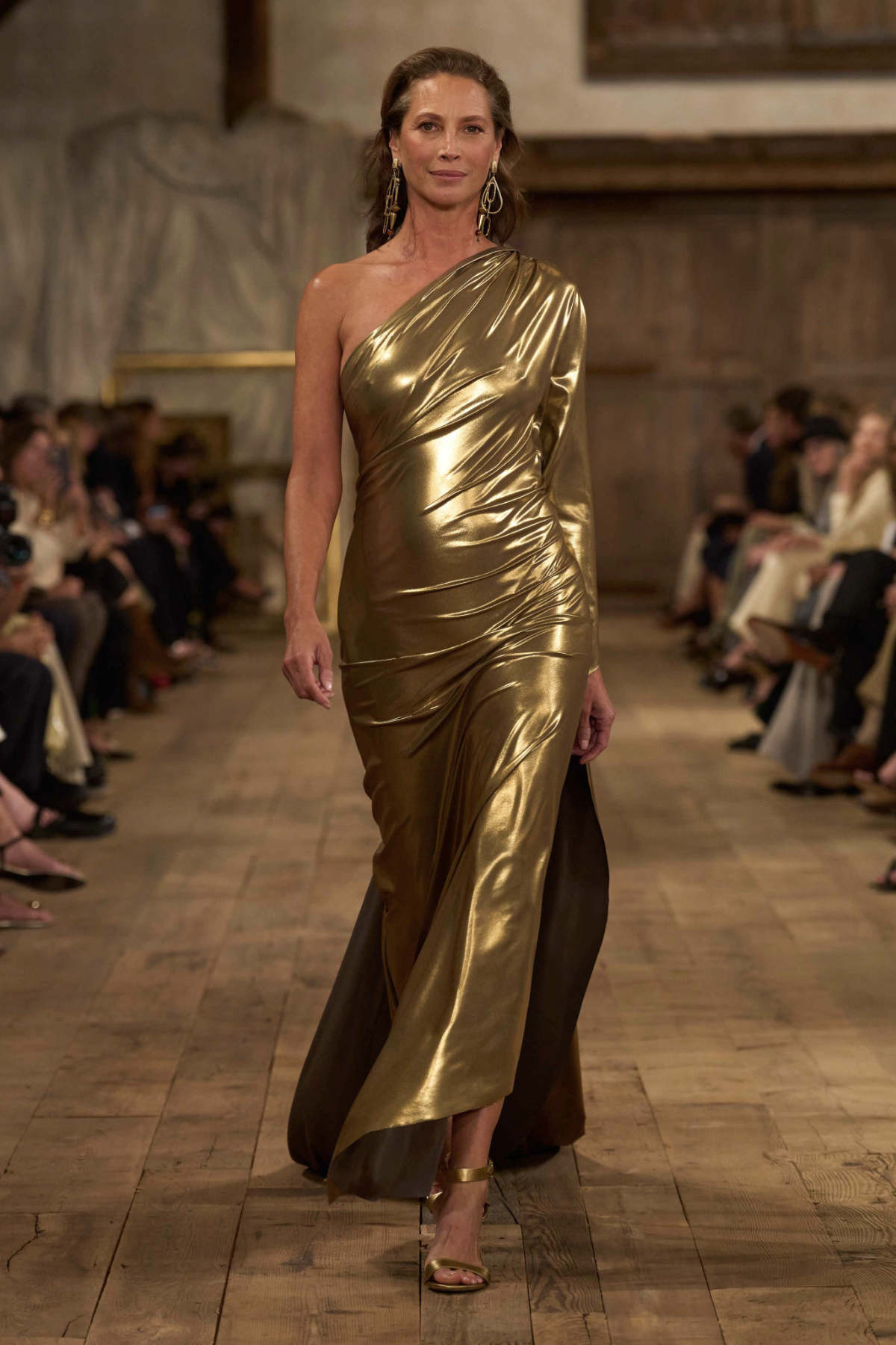 Deep Dive: Ralph Lauren Fall 2025 Riser Fashion Show Deep Dive: Ralph Lauren Fall 2025 Riser Fashion Show