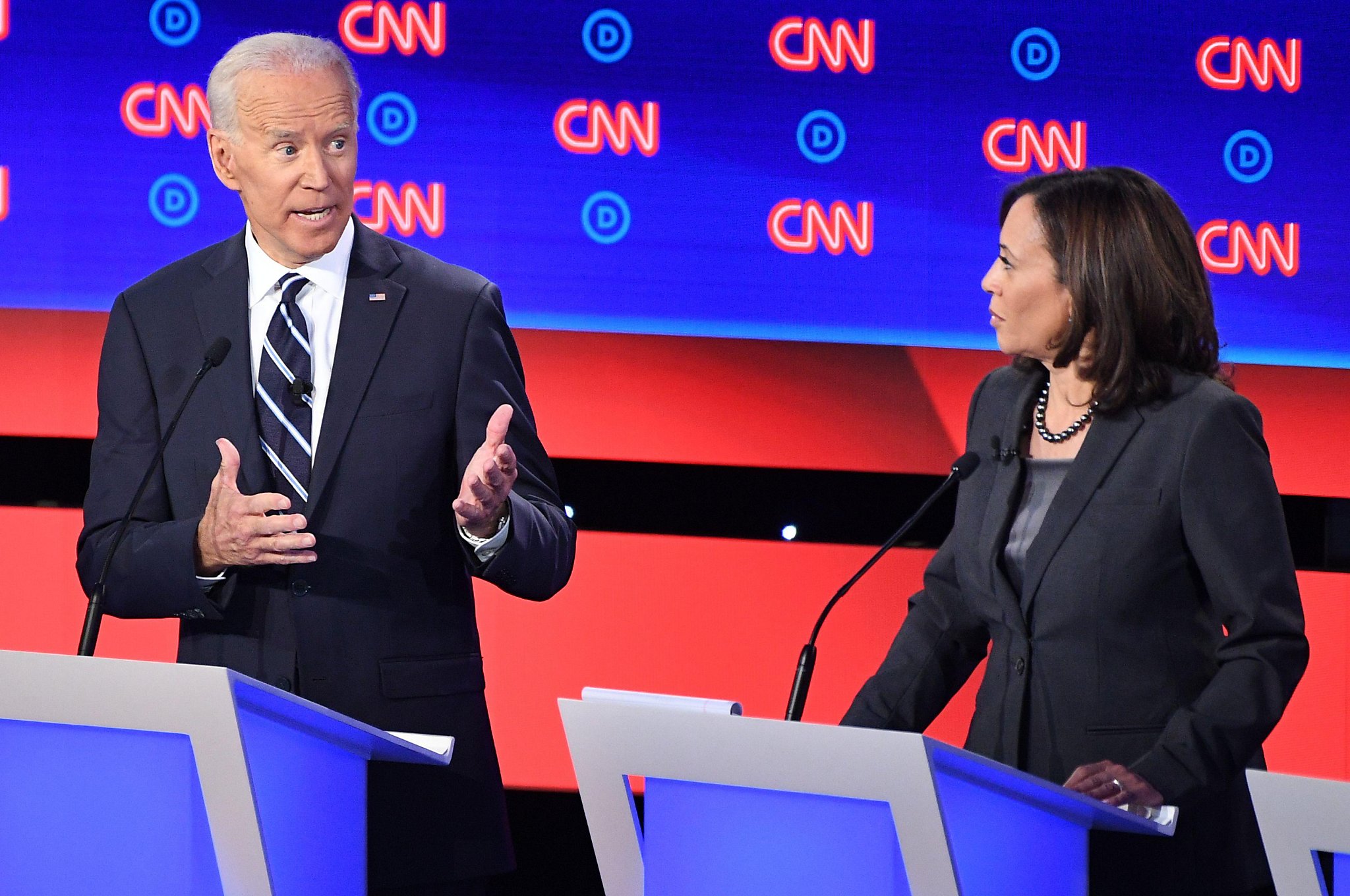 Democratic Insiders Criticize Kamala Harris' Post-Election Absence Democratic Insiders Criticize Kamala Harris' Post-Election Absence