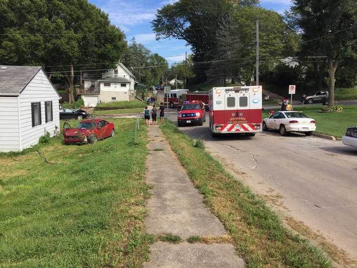 Des Moines Car Crash: Vehicle On Its Side, Police Investigating Des Moines Car Crash: Vehicle On Its Side, Police Investigating