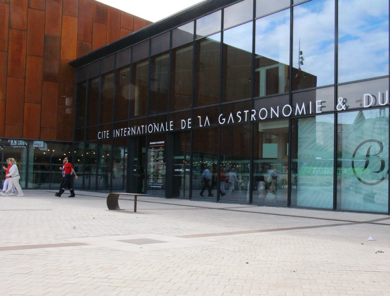 Dijon Et La Cité De La Gastronomie : Analyse Des Difficultés Rencontrées Par Épicure Dijon Et La Cité De La Gastronomie : Analyse Des Difficultés Rencontrées Par Épicure