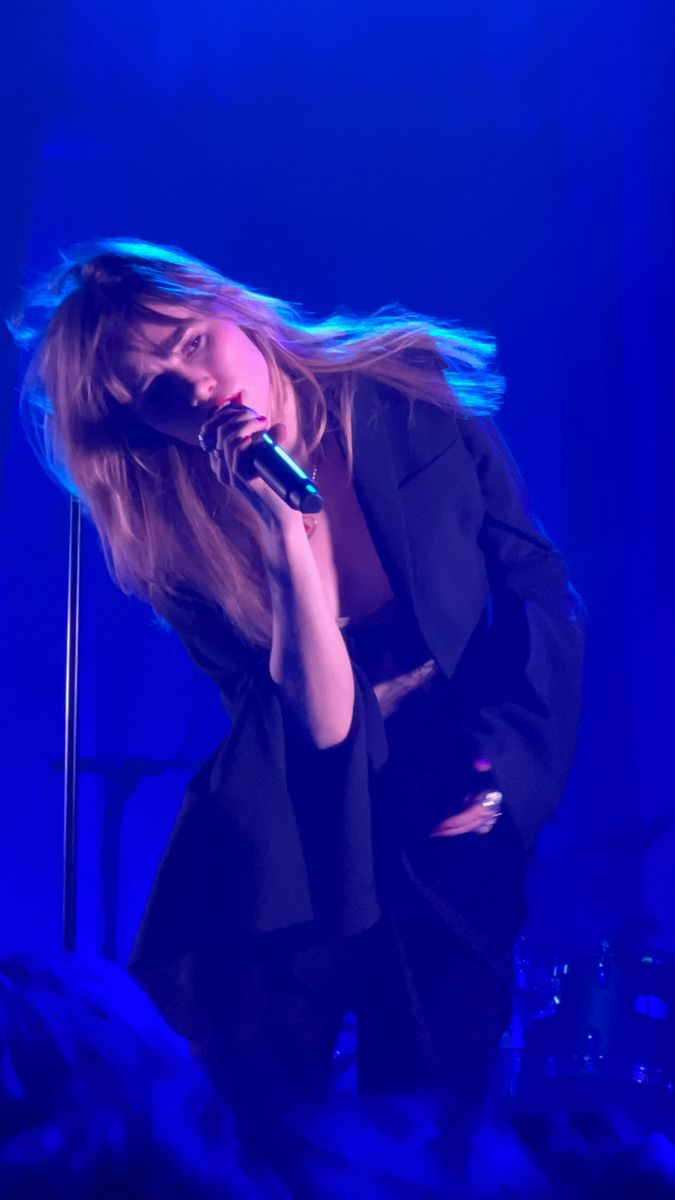 Dissecting The Lyrics Of Suki Waterhouse's Dissecting The Lyrics Of Suki Waterhouse's