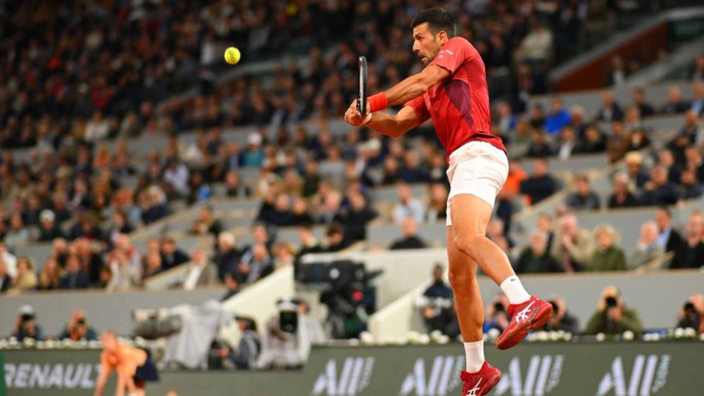 Djokovic Cruises To Victory In French Open Opener Djokovic Cruises To Victory In French Open Opener
