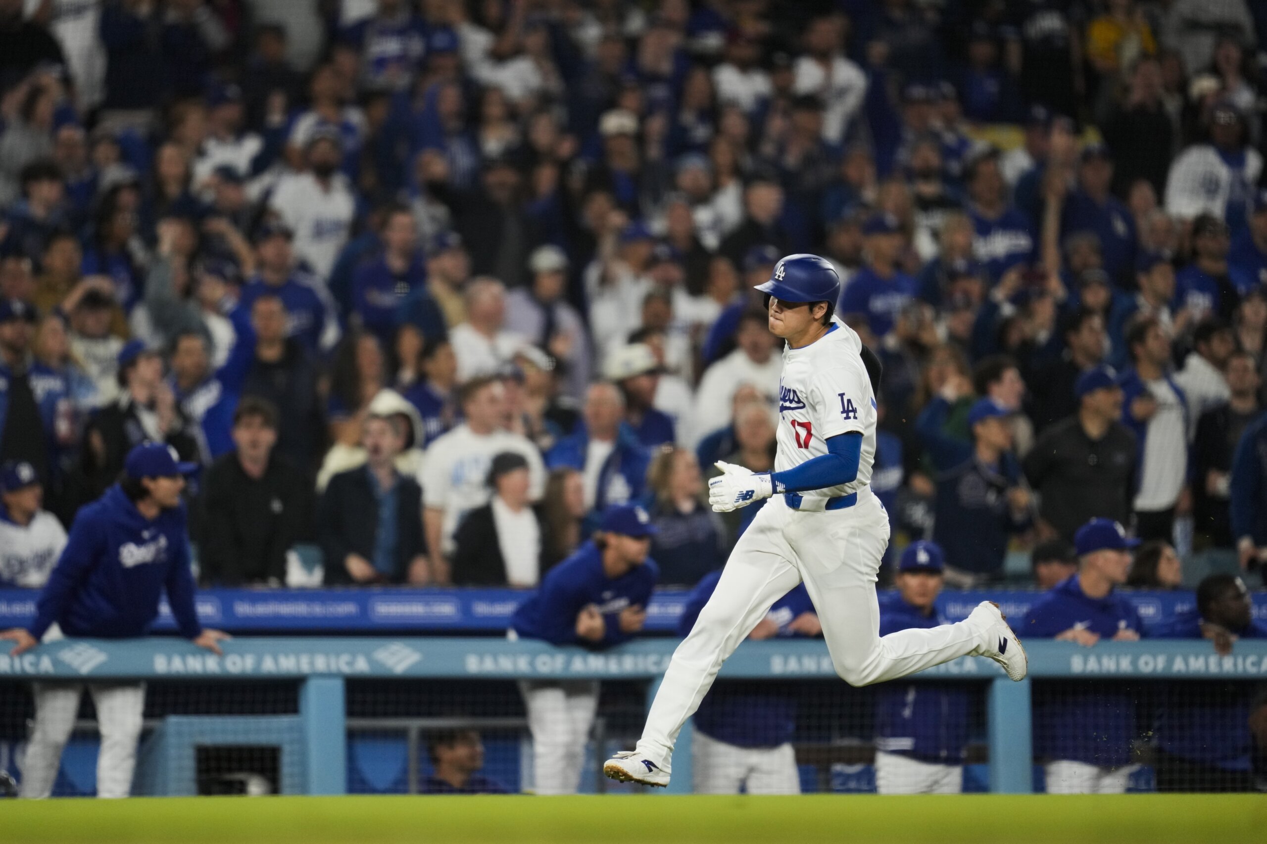 Dodgers' Conforto Celebrates First Home Run With Team Victory Dodgers' Conforto Celebrates First Home Run With Team Victory