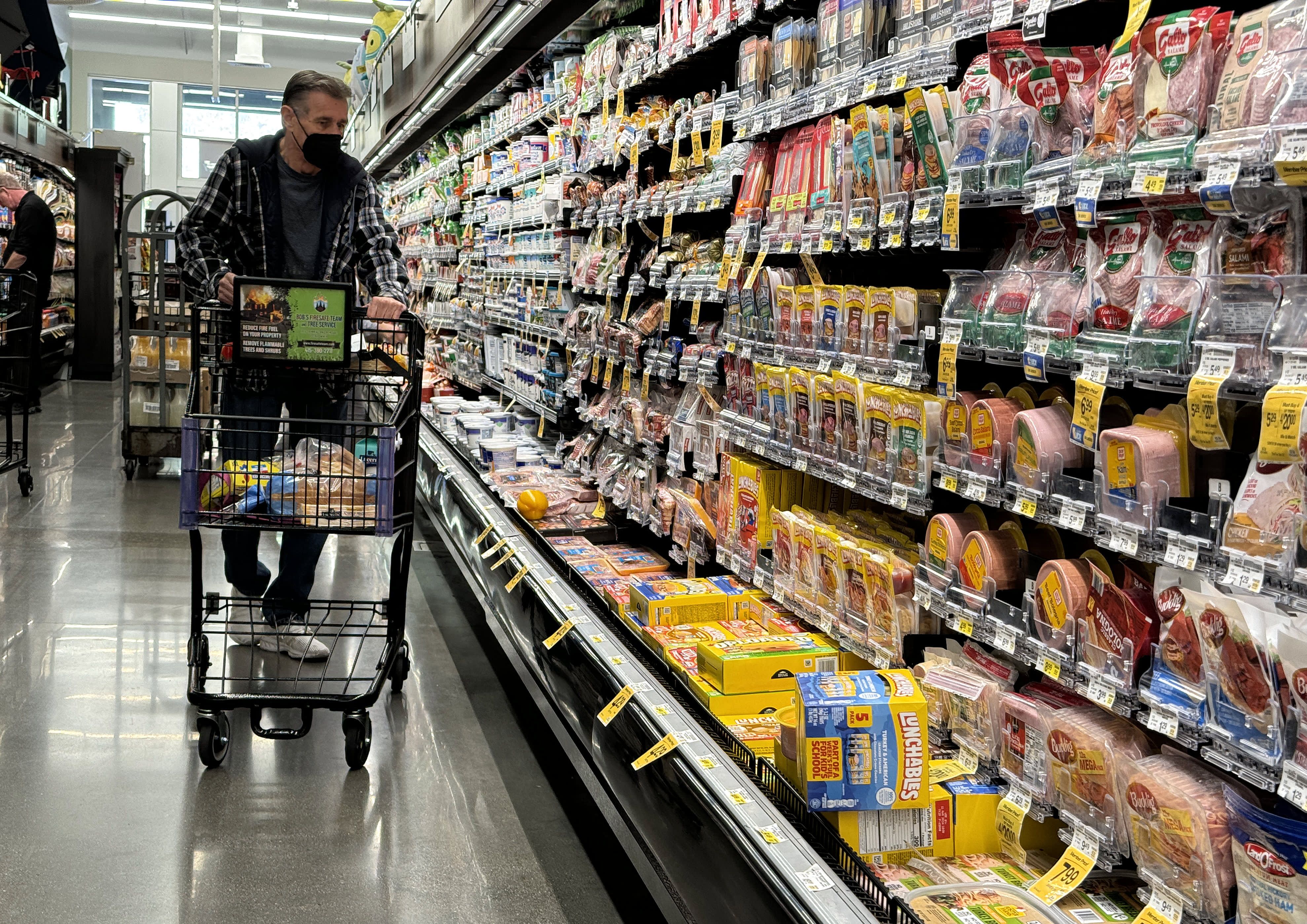 Effetto Dei Dazi USA Sui Prezzi Al Consumo Dell'Abbigliamento Effetto Dei Dazi USA Sui Prezzi Al Consumo Dell'Abbigliamento