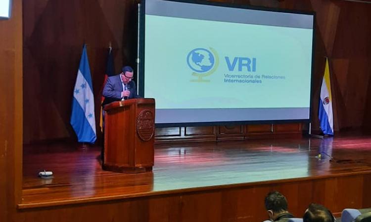 El Papel De La Cooperación Administrativa En La Graduación De Los Países Menos Adelantados El Papel De La Cooperación Administrativa En La Graduación De Los Países Menos Adelantados