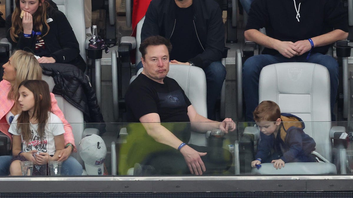 Elon Musk's Actions In Saudi Arabia Attract Attention Amidst Trump Meeting