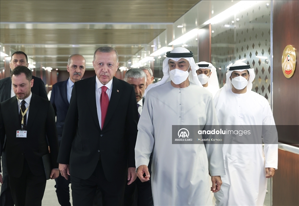 Erdoğan'ın Birleşik Arap Emirlikleri Devlet Başkanıyla Telefon Görüşmesi Erdoğan'ın Birleşik Arap Emirlikleri Devlet Başkanıyla Telefon Görüşmesi