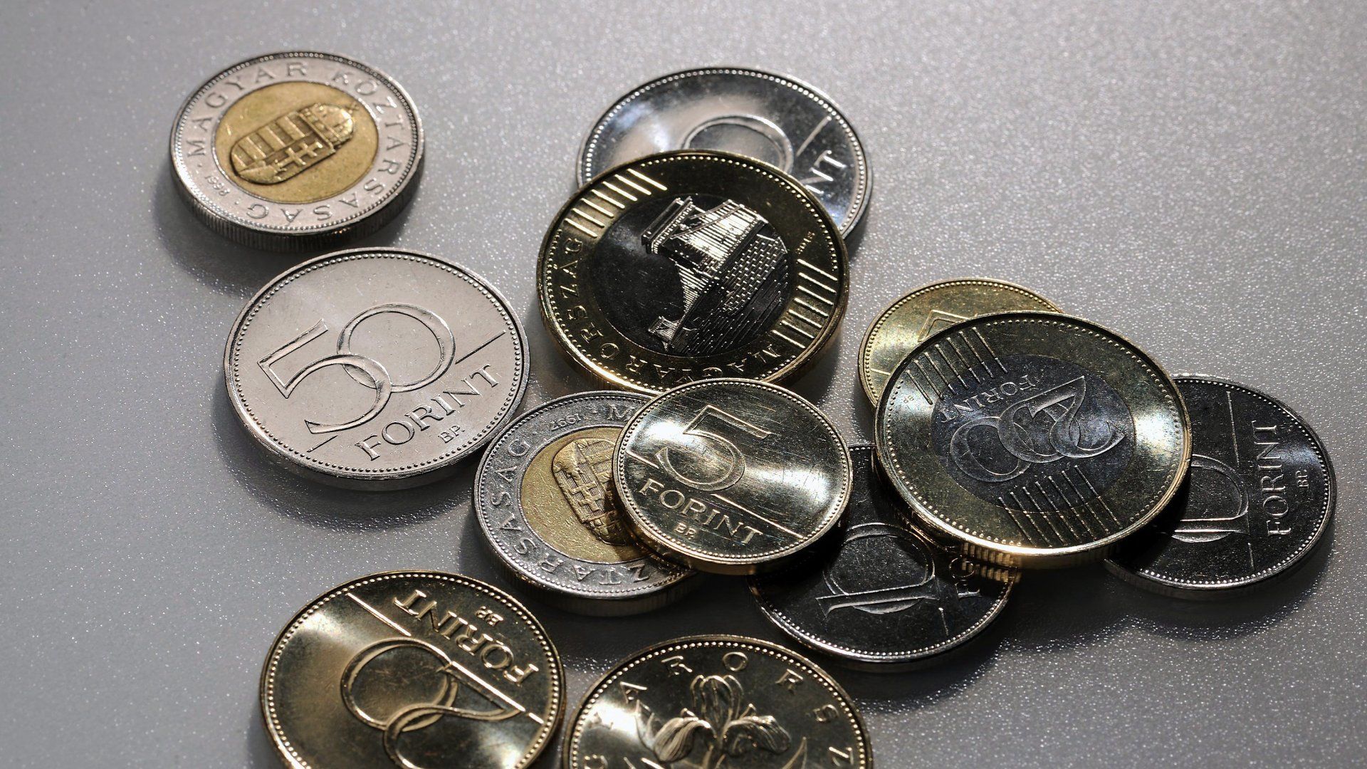 Értékes 100 Forintos Érmék: Gyűjtői Kalauz És Értékbecslés Értékes 100 Forintos Érmék: Gyűjtői Kalauz És Értékbecslés