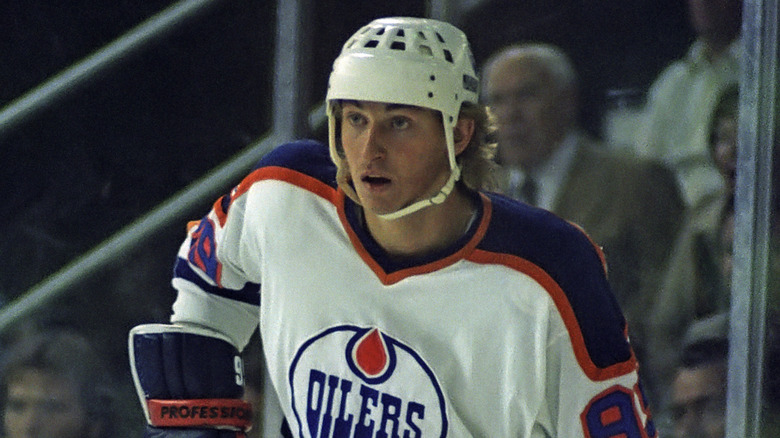 Essential Wayne Gretzky Fast Facts For Hockey Fans Essential Wayne Gretzky Fast Facts For Hockey Fans