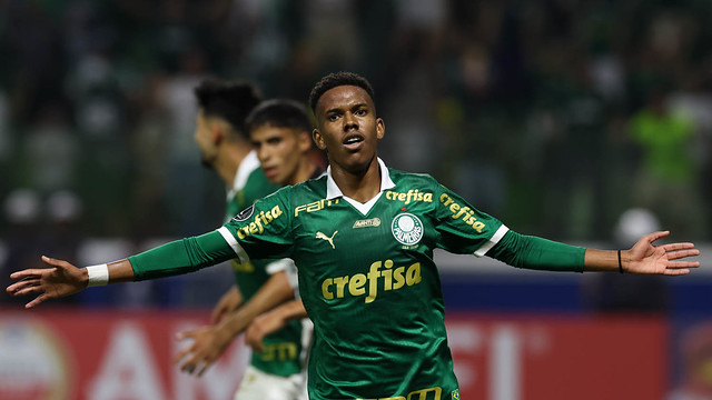 Estêvão Vomita: Substituição Forçada No Jogo Do Palmeiras Em Altitude Estêvão Vomita: Substituição Forçada No Jogo Do Palmeiras Em Altitude