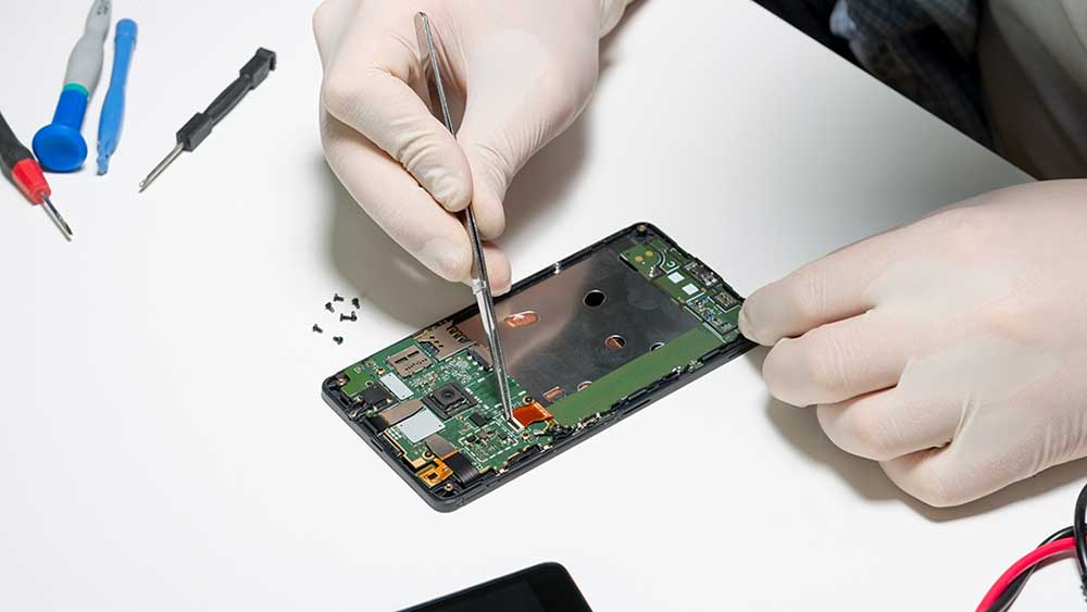 ETF Investors' Flight From Leveraged Semiconductor Funds Precedes Market Surge ETF Investors' Flight From Leveraged Semiconductor Funds Precedes Market Surge