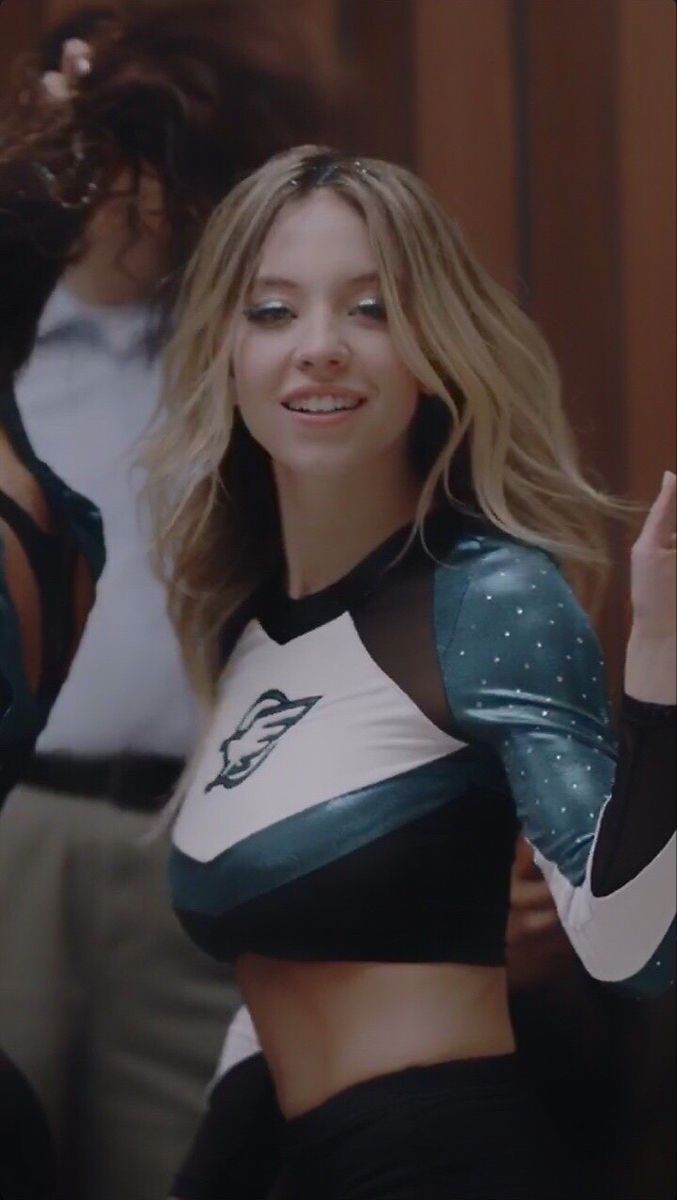 Euphoria Star Sydney Sweeney Wears Wedding Dress After Ending Engagement Euphoria Star Sydney Sweeney Wears Wedding Dress After Ending Engagement