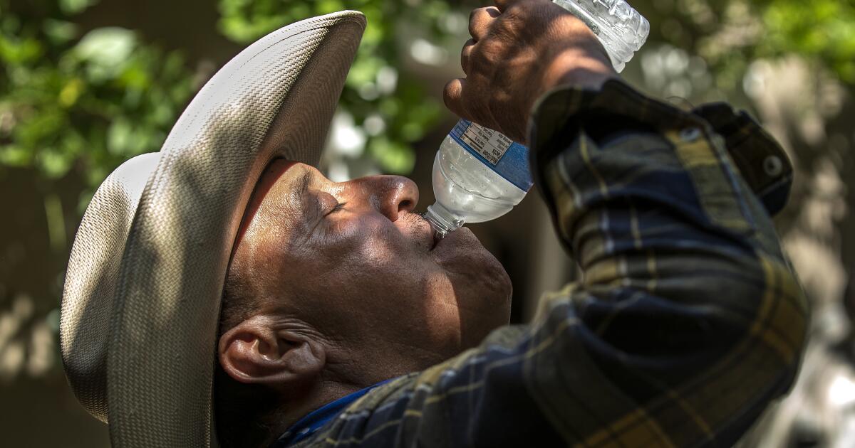 Expect A Mini Heat Wave In Southern California This Weekend Expect A Mini Heat Wave In Southern California This Weekend