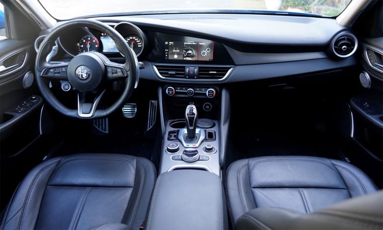 Expérience De Conduite : Le Matin Auto Et L'Alfa Romeo Junior 1.2 Turbo Speciale Expérience De Conduite : Le Matin Auto Et L'Alfa Romeo Junior 1.2 Turbo Speciale