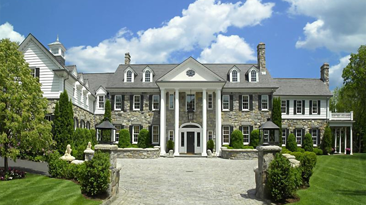 Exploring Luxurious Beach Houses Featured On MTV Cribs Exploring Luxurious Beach Houses Featured On MTV Cribs