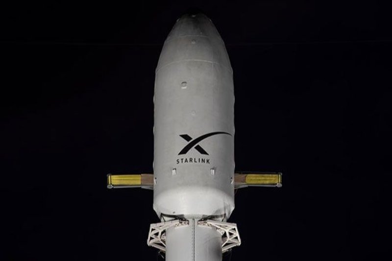 Falcon 9 Successfully Deploys 27 Starlink Satellites From Vandenberg