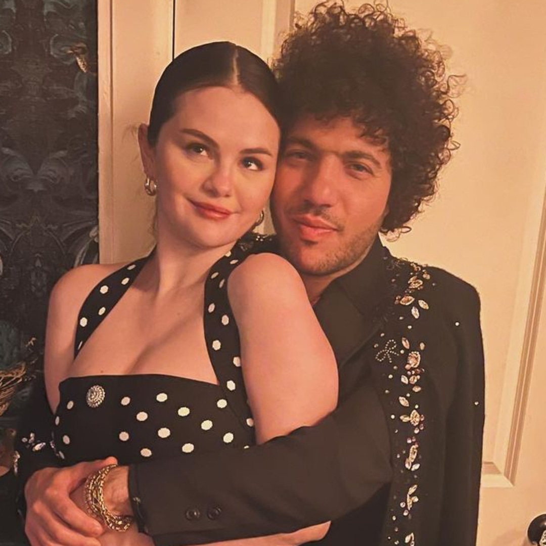 Fan Spotted: Selena Gomez Leaks Benny Blanco's Private Belongings Fan Spotted: Selena Gomez Leaks Benny Blanco's Private Belongings