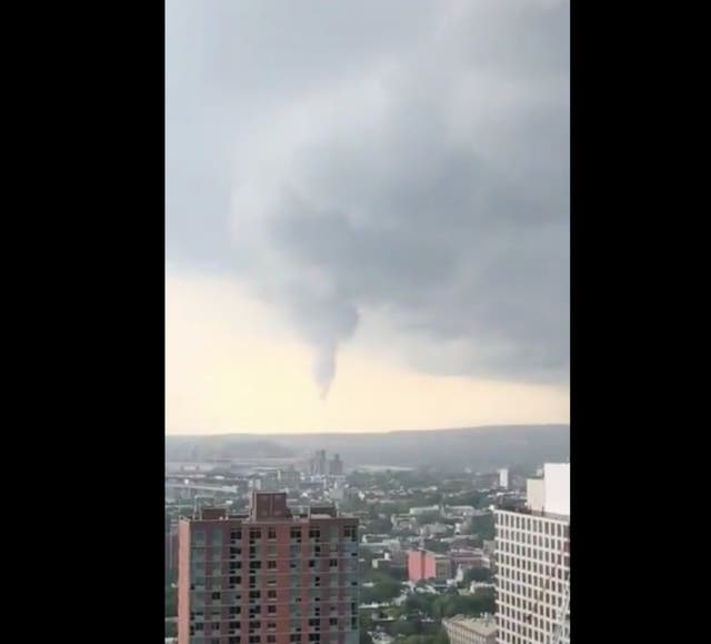 Fatal Collision: Mexican Navy Vessel Strikes Brooklyn Bridge, Resulting In Two Deaths Fatal Collision: Mexican Navy Vessel Strikes Brooklyn Bridge, Resulting In Two Deaths