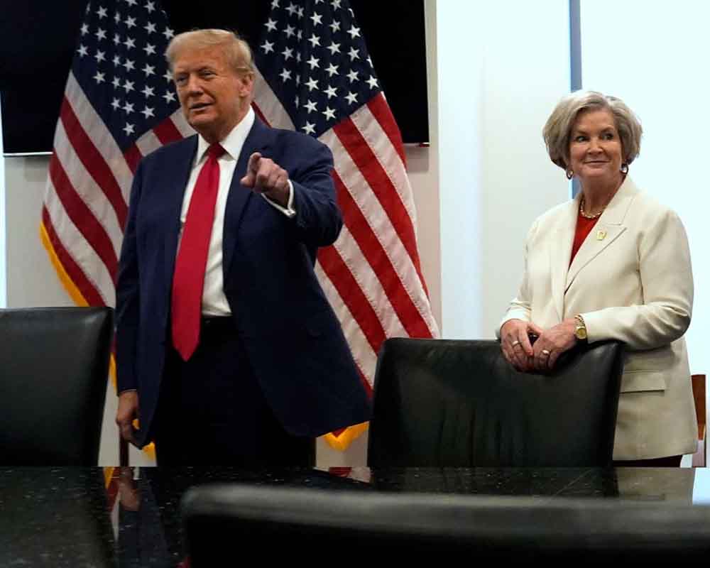 Federal Probe Into Impersonation Of White House Chief Of Staff Susie Wiles Federal Probe Into Impersonation Of White House Chief Of Staff Susie Wiles