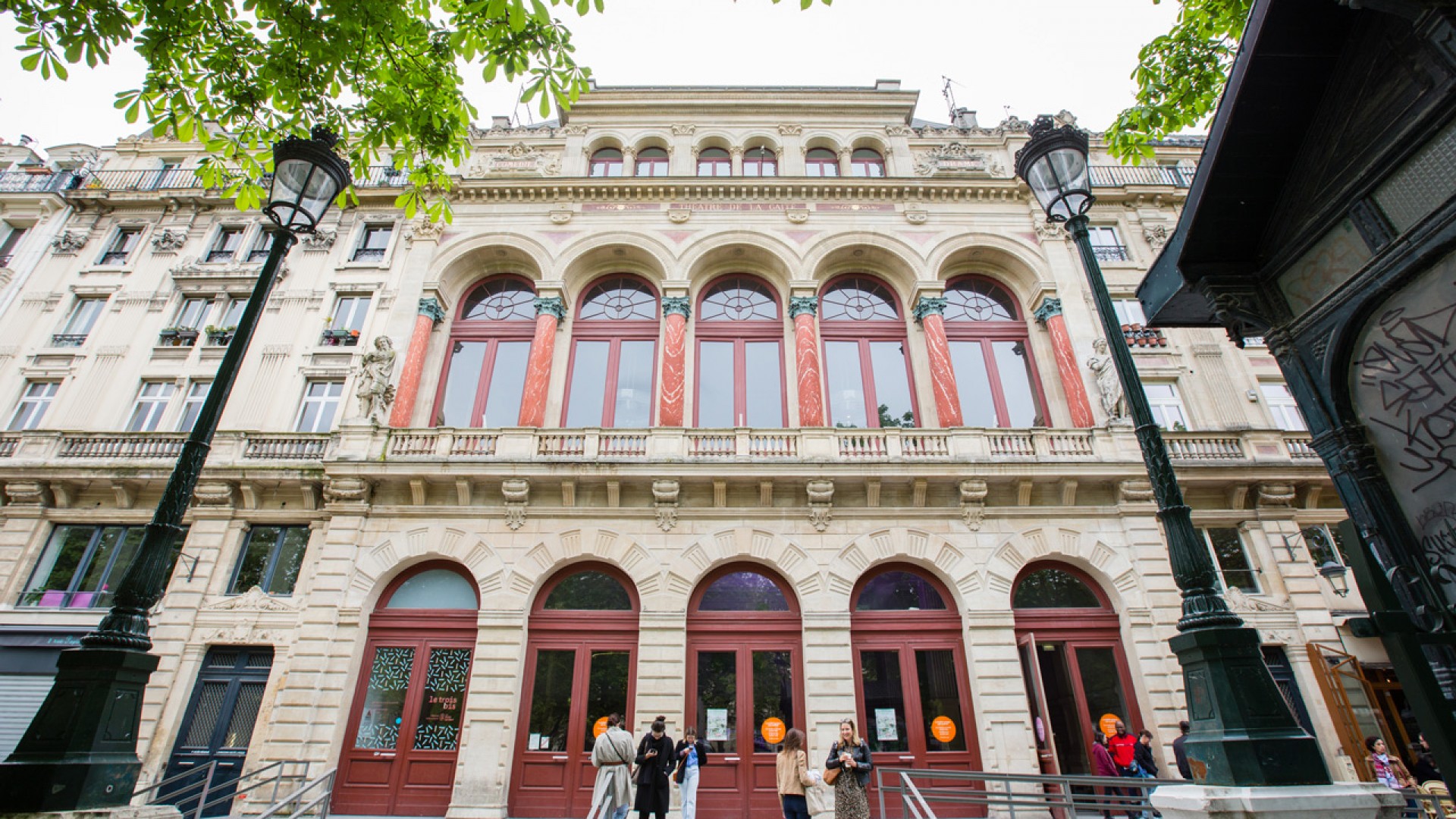 Fermeture De La Gaîté Lyrique? Les Employés Exigent Des Mesures De Sécurité Fermeture De La Gaîté Lyrique? Les Employés Exigent Des Mesures De Sécurité
