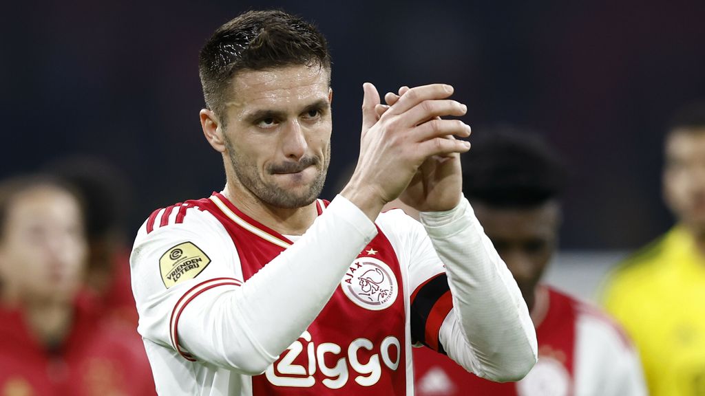 Feyenoord's Pursuit Of PSV And Ajax In The Eredivisie Title Race
