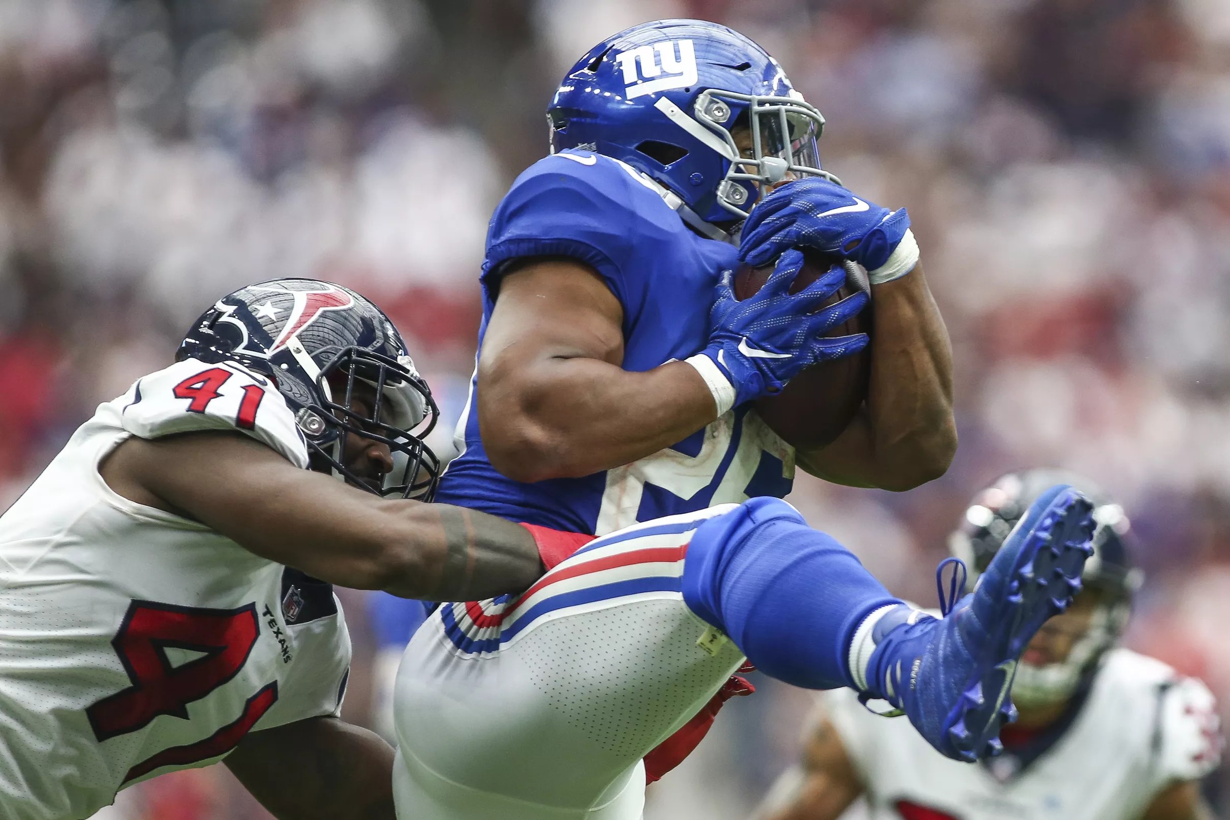 Fitzgerald's Hot Streak Powers Giants To Victory Fitzgerald's Hot Streak Powers Giants To Victory