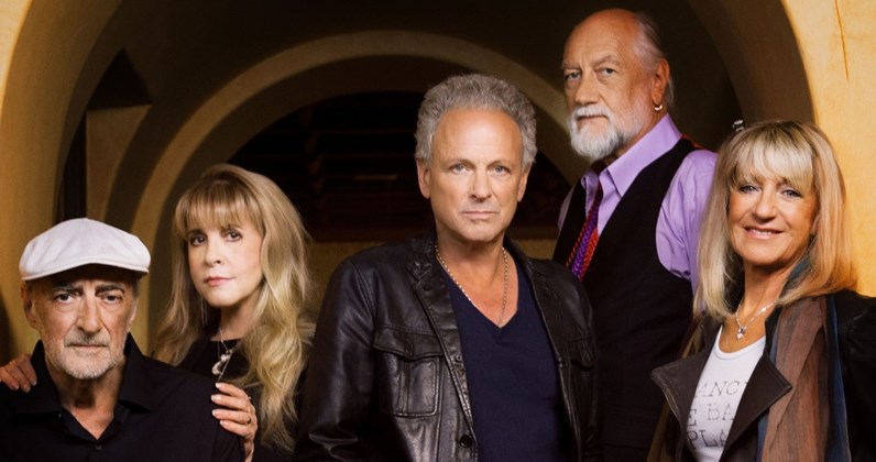 Fleetwood Mac Reunion Hopes Rise: Buckingham And Fleetwood Reunite Fleetwood Mac Reunion Hopes Rise: Buckingham And Fleetwood Reunite