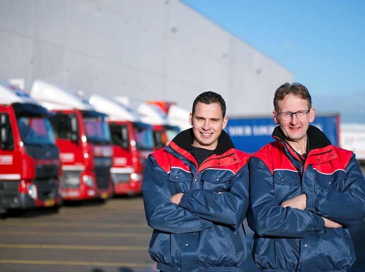 FNV Ontmaskert Uitbuiting Transportsector Op Venlose Parkeerplaats FNV Ontmaskert Uitbuiting Transportsector Op Venlose Parkeerplaats