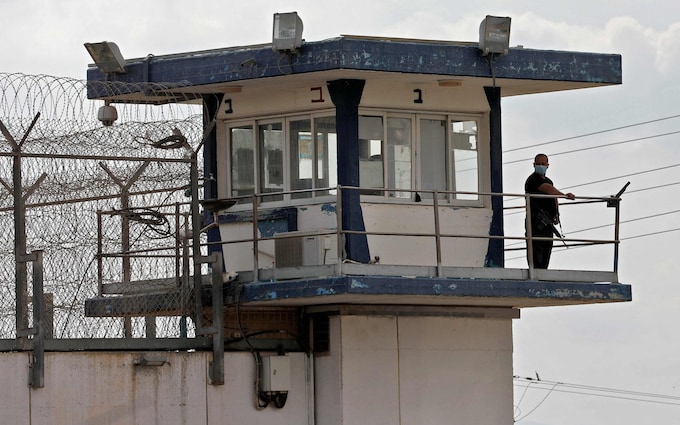Former Israeli Female Soldiers Demand Gaza Prisoner Release