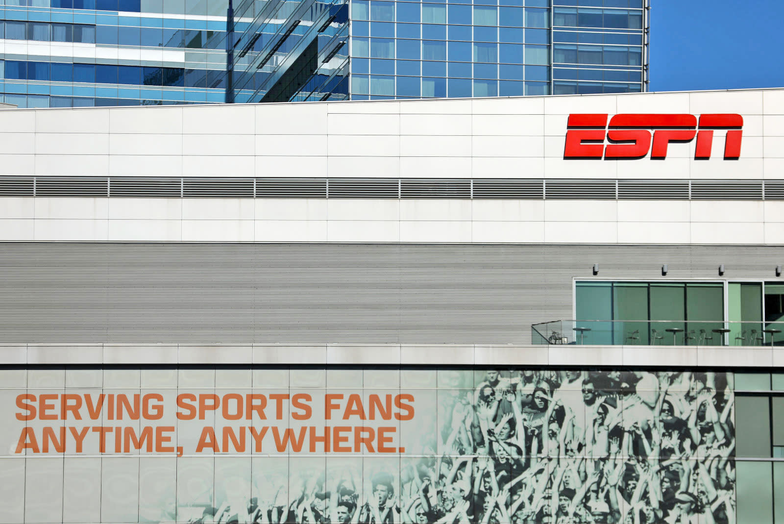 Fox & ESPN: Standalone Streaming Services Arriving In 2025 Fox & ESPN: Standalone Streaming Services Arriving In 2025