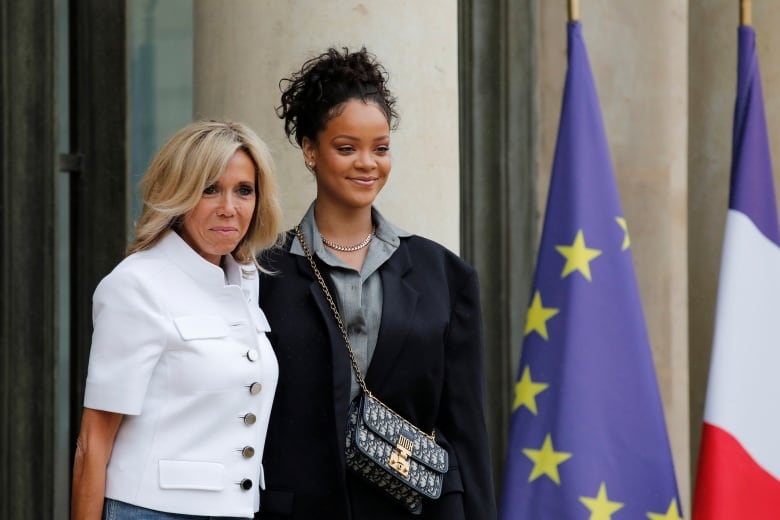 France And Poland To Formalize Friendship Treaty In November: Macron France And Poland To Formalize Friendship Treaty In November: Macron
