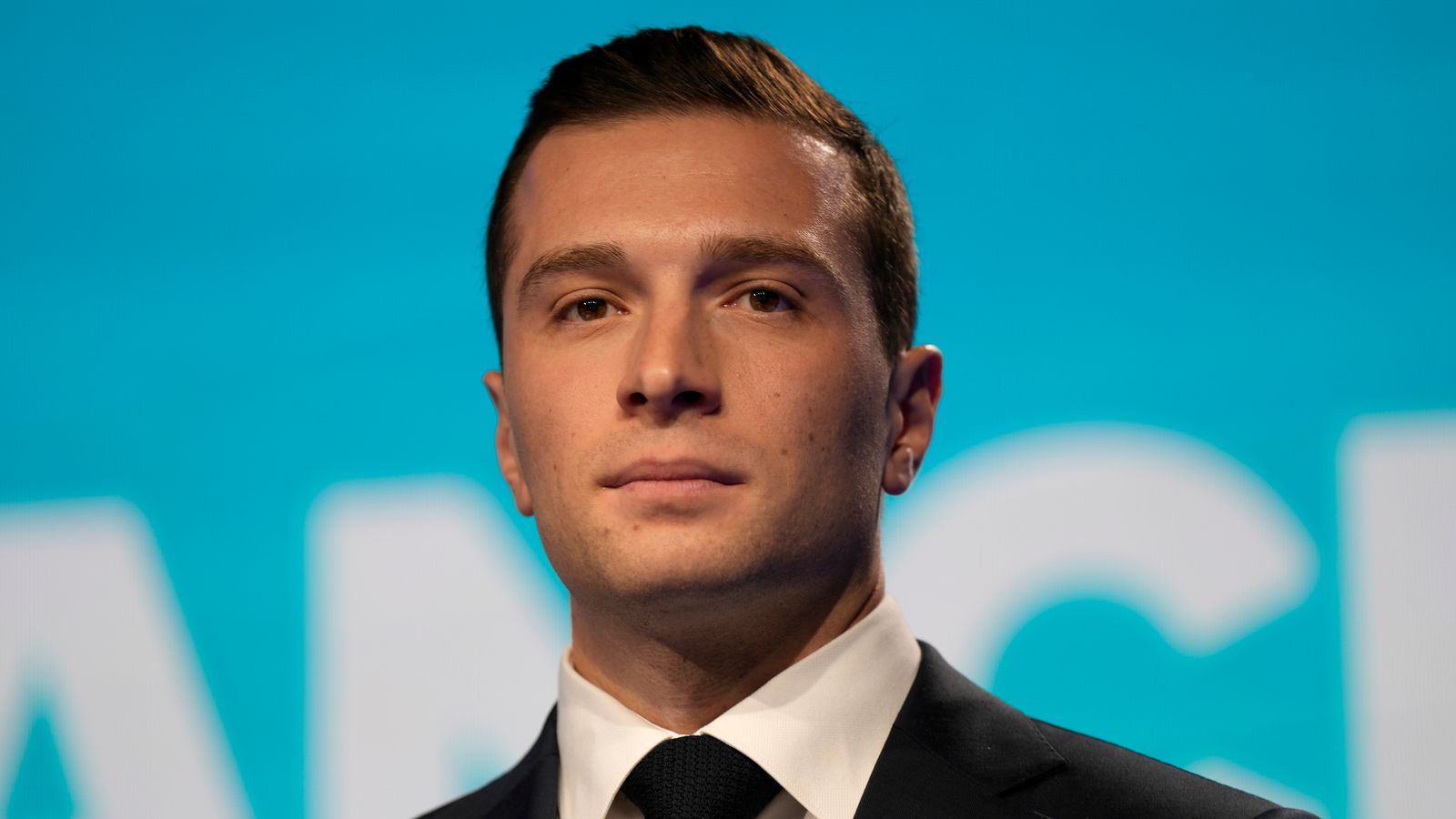 French Elections 2027: Bardella's Path To Power French Elections 2027: Bardella's Path To Power