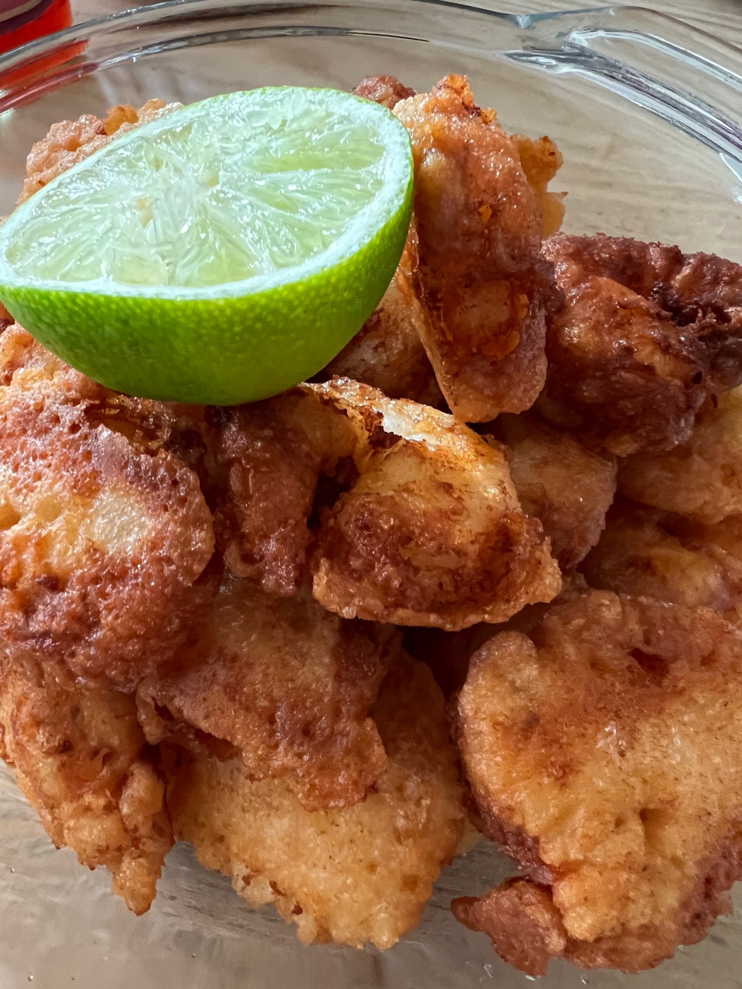 Friterade Kycklingnuggets I Majsflingor: Recept Med Lättlagad Sallad Friterade Kycklingnuggets I Majsflingor: Recept Med Lättlagad Sallad