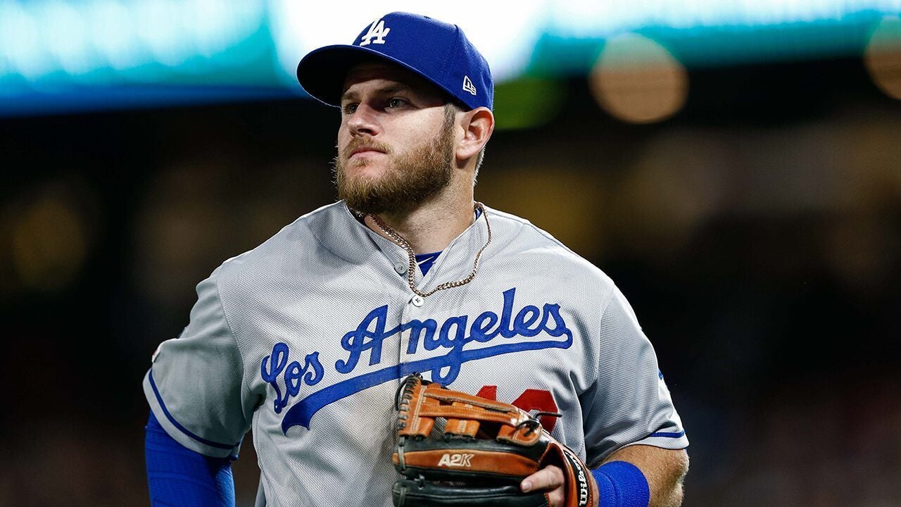From Torpedo Bat To Game-Tying Hit: Max Muncy's Quick Switch From Torpedo Bat To Game-Tying Hit: Max Muncy's Quick Switch