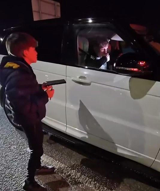 Garnacho Autograph Controversy: Did He Ignore A Young Fan? Garnacho Autograph Controversy: Did He Ignore A Young Fan?