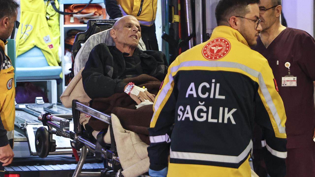 Gazze'den Kanser Hastası Çocuklar İçin Ürdün'ün Desteği Gazze'den Kanser Hastası Çocuklar İçin Ürdün'ün Desteği