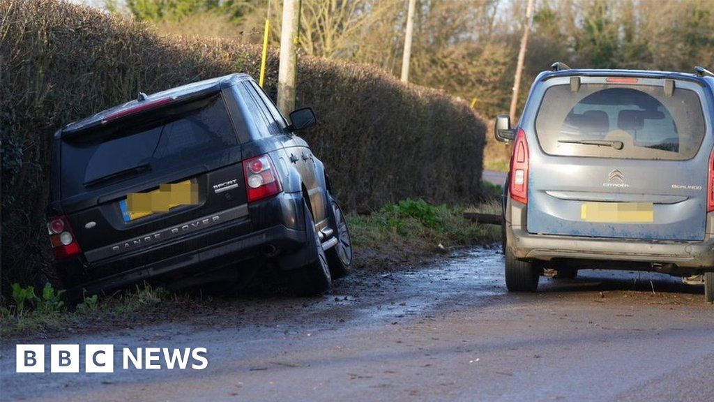 Ghetto Fears Rise As Caravans Flood UK City Ghetto Fears Rise As Caravans Flood UK City