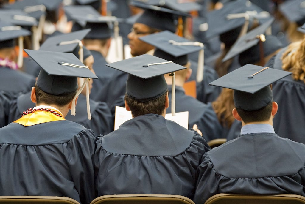 Gobierno Persigue Préstamos Estudiantiles Impagados: Implicaciones Para Deudores Gobierno Persigue Préstamos Estudiantiles Impagados: Implicaciones Para Deudores