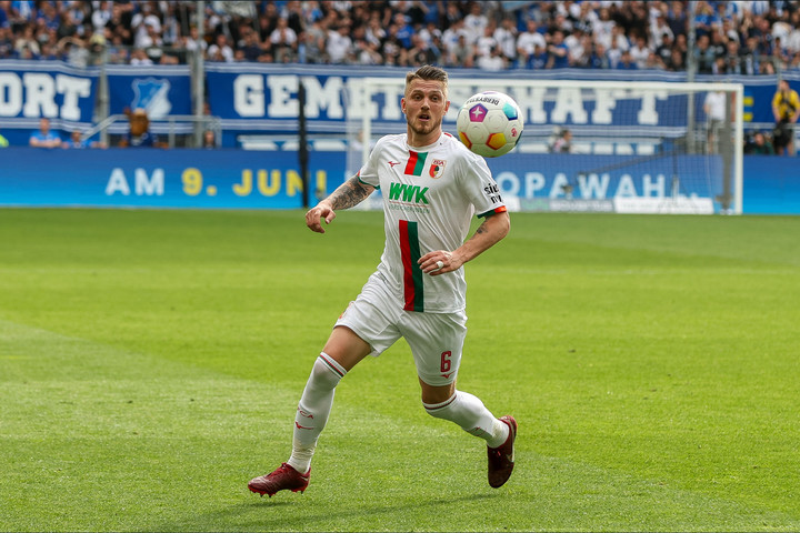 Gouweleeuw En De Nieuwe Trainer Van FC Augsburg Gouweleeuw En De Nieuwe Trainer Van FC Augsburg
