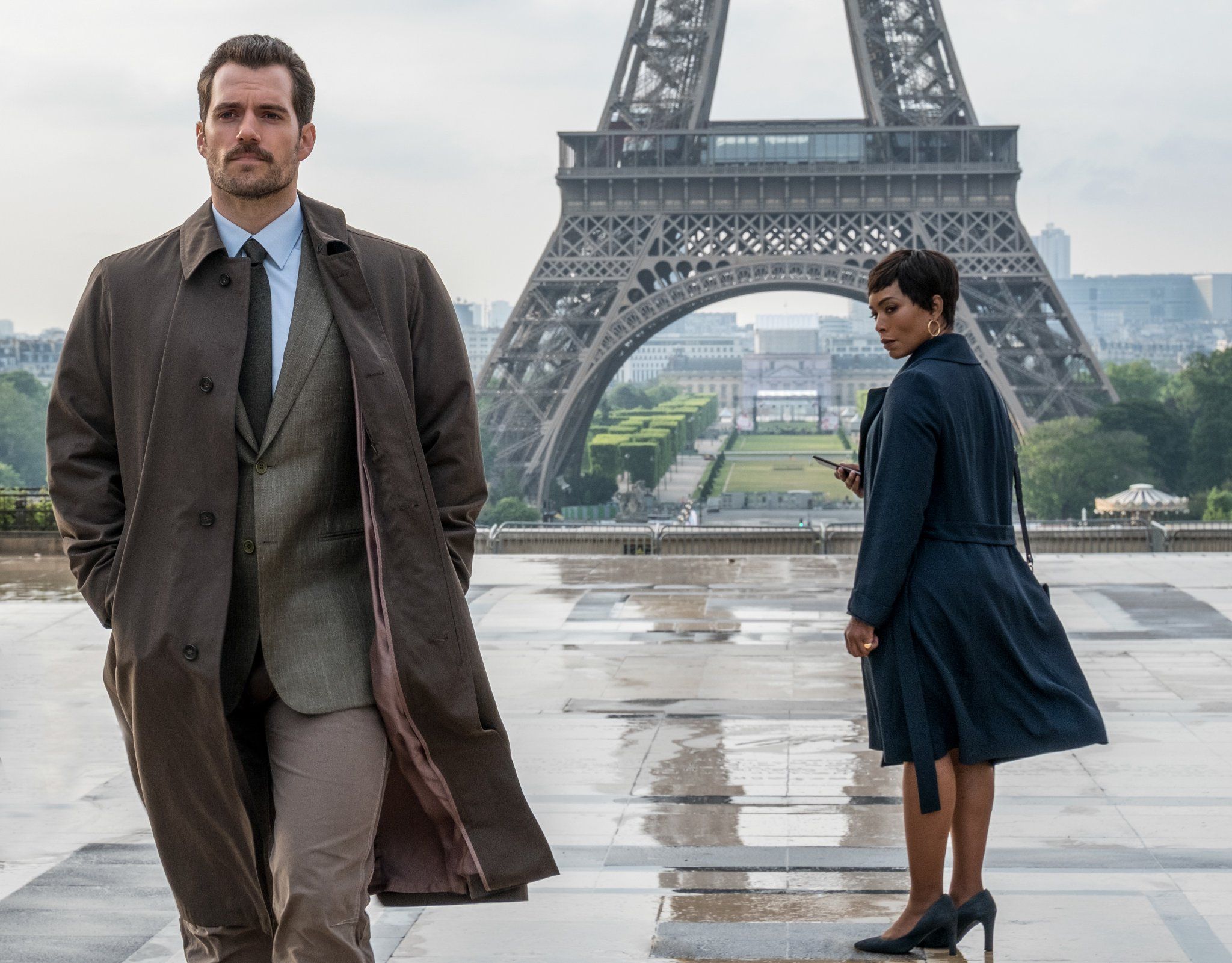 Henry Cavill's Fallout Beard: Tom Cruise Explains The Mid-Scene Growth Henry Cavill's Fallout Beard: Tom Cruise Explains The Mid-Scene Growth