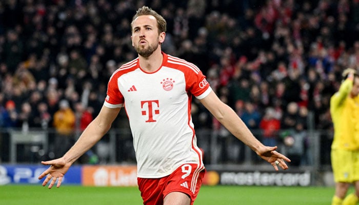 Holstein Kiel's Fight Against Relegation: A Draw Against Mainz Keeps Champions League Hopes Alive Holstein Kiel's Fight Against Relegation: A Draw Against Mainz Keeps Champions League Hopes Alive