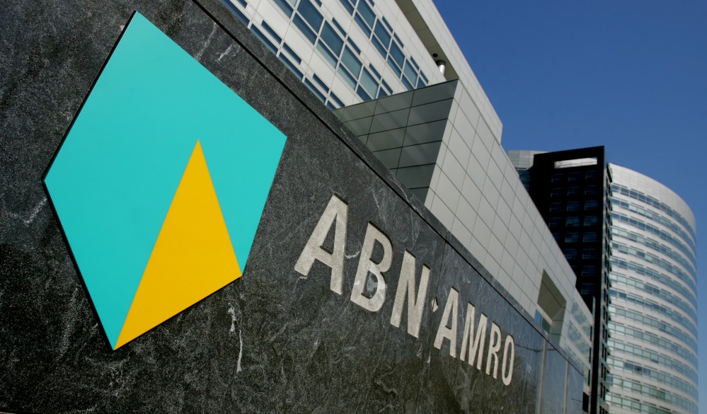 Huizenprijzen Nederland: ABN Amro Vs. GeenStijl. Een Analyse. Huizenprijzen Nederland: ABN Amro Vs. GeenStijl. Een Analyse.