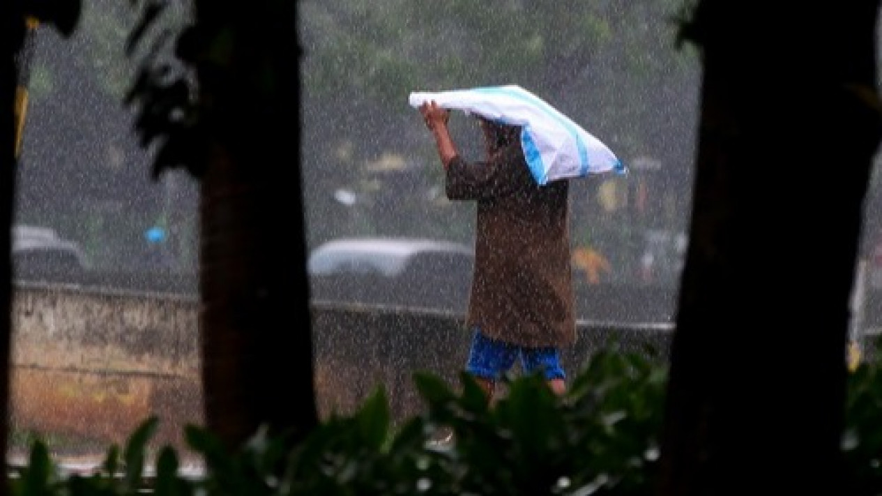 Hujan Di Bandung, 22 April: Update Prakiraan Cuaca Siang Hari Hujan Di Bandung, 22 April: Update Prakiraan Cuaca Siang Hari