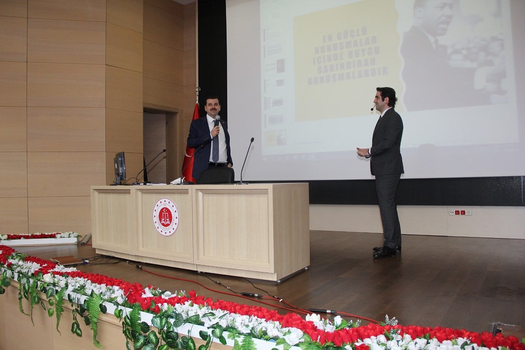 İftar Programı: Hakkari'deki Hakim Ve Savcılarla Buluşma İftar Programı: Hakkari'deki Hakim Ve Savcılarla Buluşma