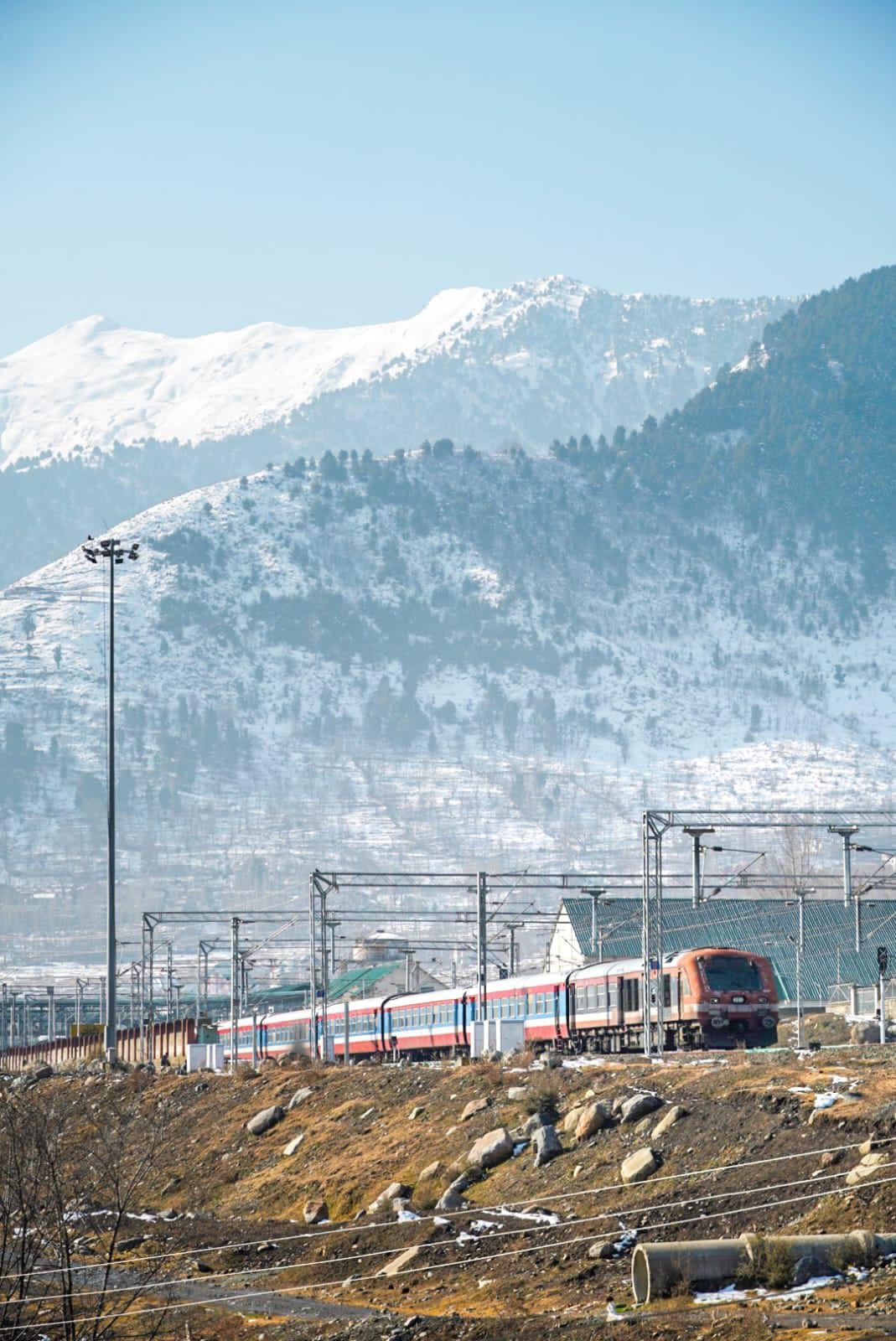 India's Railway Network Expands: First Train To Kashmir India's Railway Network Expands: First Train To Kashmir