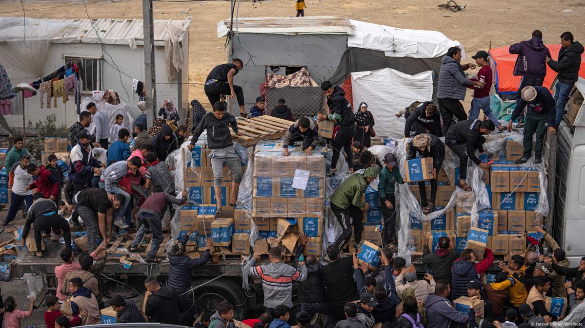 Israel's Blockade Of Gaza: A Humanitarian Crisis Of Hunger, Disease, And Crime Israel's Blockade Of Gaza: A Humanitarian Crisis Of Hunger, Disease, And Crime