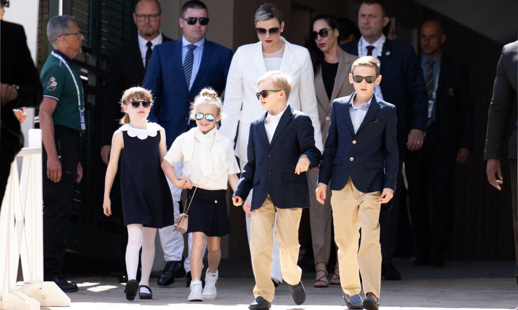 Jacques Y Gabriella: La Emotiva Primera Comunión De Los Hijos De Alberto De Mónaco Jacques Y Gabriella: La Emotiva Primera Comunión De Los Hijos De Alberto De Mónaco