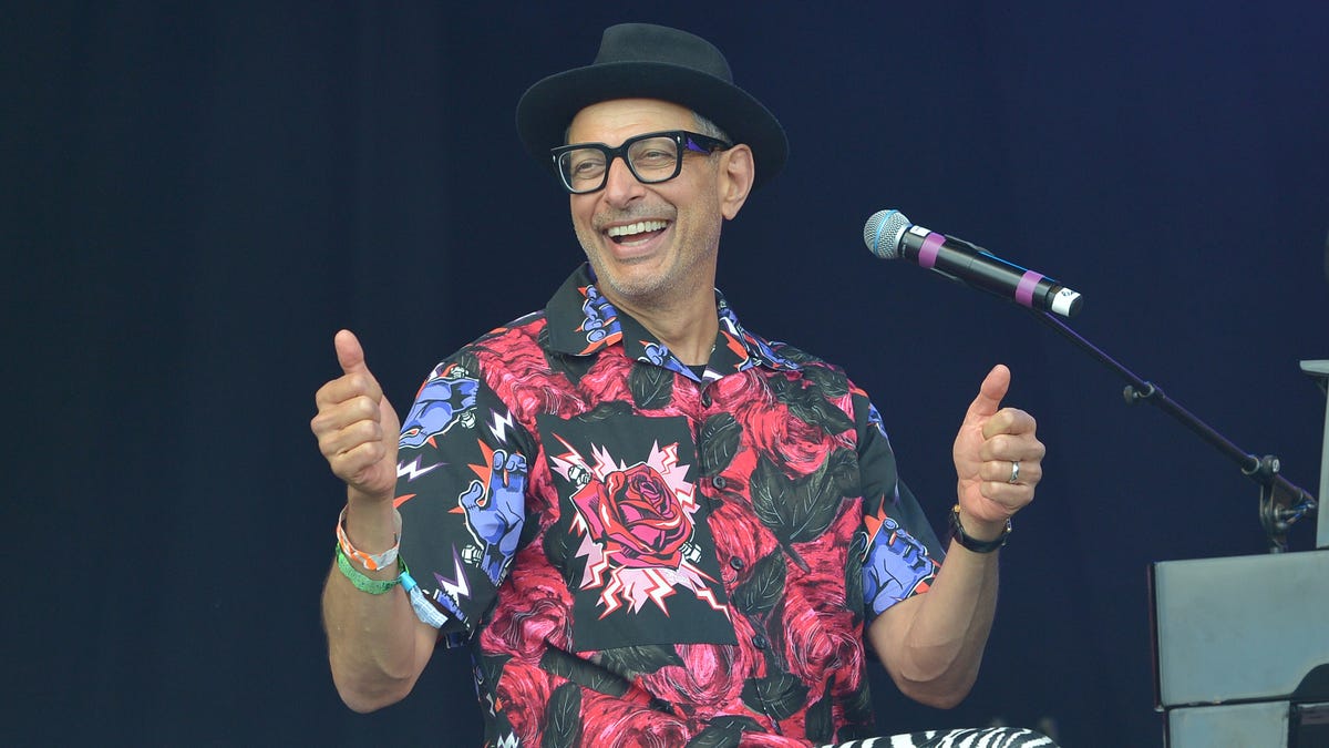 Jeff Goldblum Announces Star-Studded Jazz Album Jeff Goldblum Announces Star-Studded Jazz Album